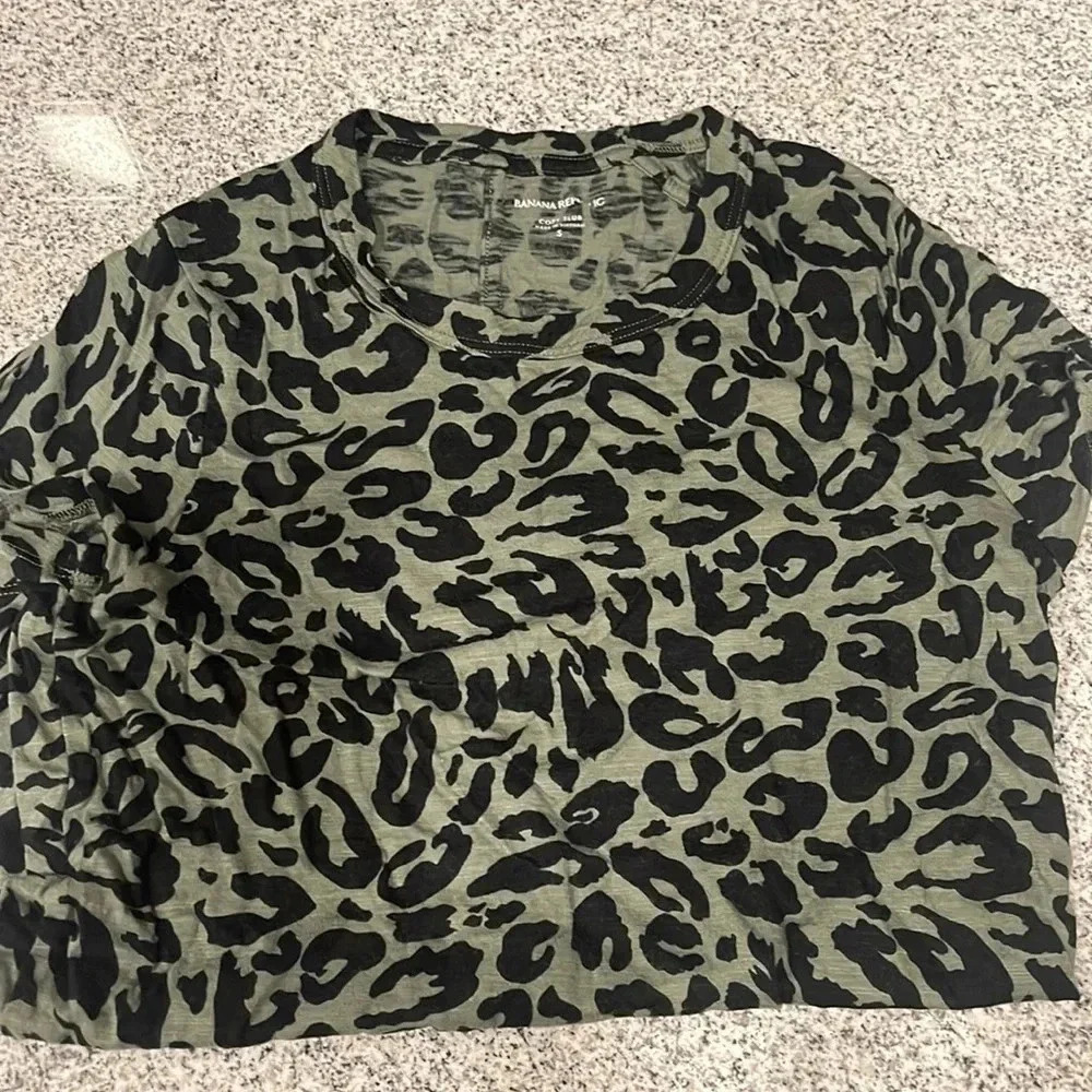 Banana republic Cozy Slub t-shirt size small
